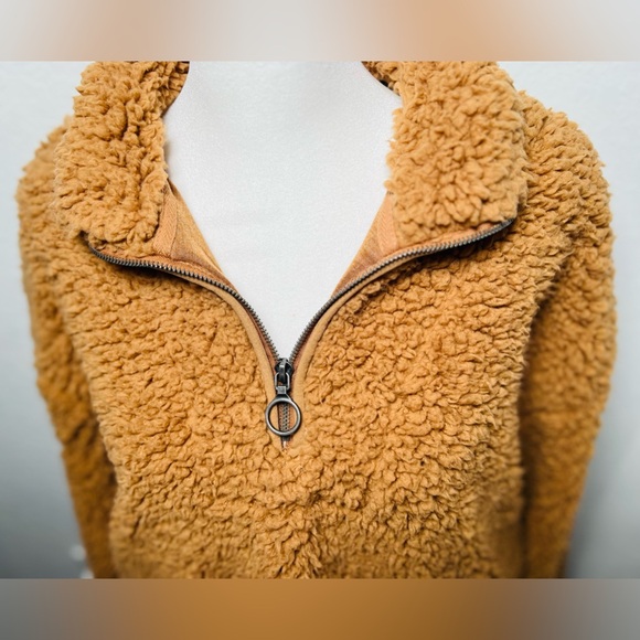 Altar'd State Quarter Zip Fleece Sherpa Pullover - Picture 2 of 4